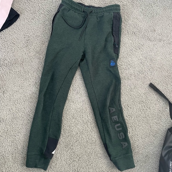 Mens AE joggers - Picture 1 of 4